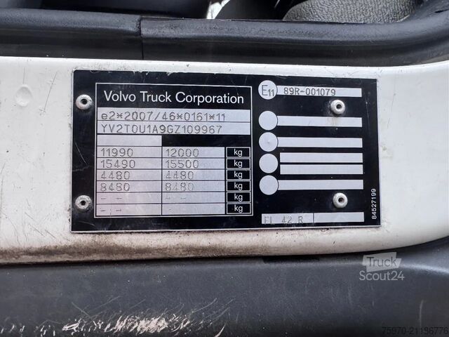 Kufr Volvo FL 210 2016 DHOLLANDIA 220.300km