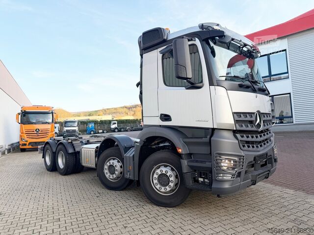 Háromirányú billenő teherautó Mercedes-Benz Arocs 3253 L 8x4/4 Arocs 3253 L 8x4/4, MultimediaCockpit, Navi, Motorabtrieb