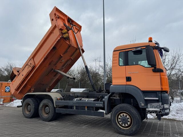 Spezial-LKW MAN TGS 33.440 6x6 BB TGS 33.440 6x6 BB, Stahlmulde ca. 8m³, hydr. Heckklappe