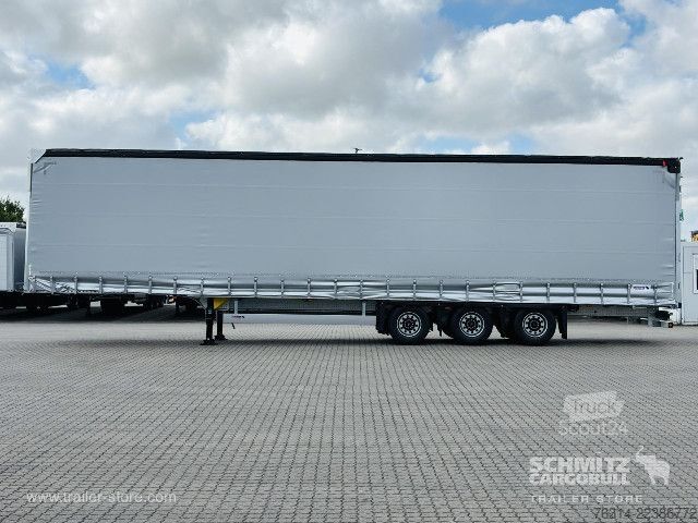 Semi-reboque aberto com lona Schmitz Cargobull Curtainsider Mega Getränke