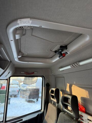 LKW mit Kofferaufbau Iveco Eurocargo