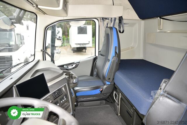 Trattore stradale standard VOLVO FH 500 Globetrotter XL I-ParkCool ACC