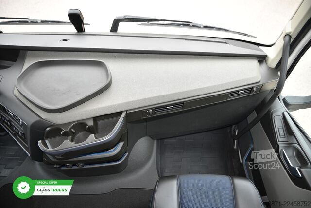 Trattore stradale standard VOLVO FH 500 Globetrotter XL I-ParkCool ACC