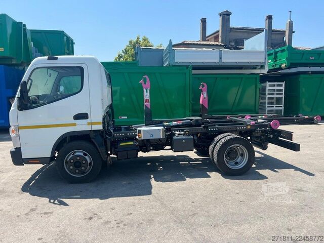 Camión portacontenedores de gancho MITSUBISHI MITSUBISHI FUSO 7C15 SCARRABILE NUOVO