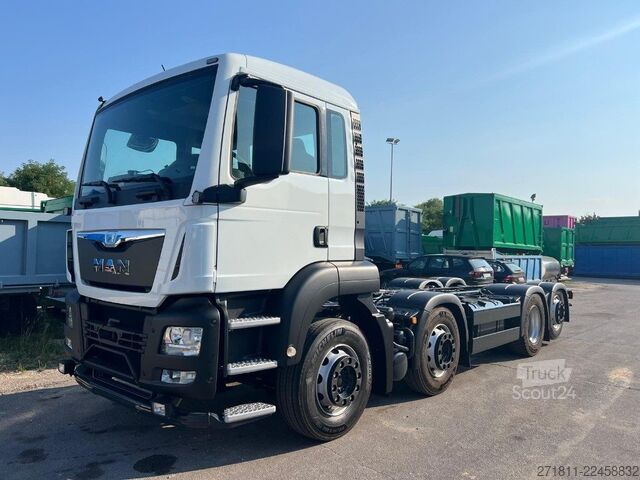 Teherautó alváz MAN MAN TGS 35.360 USATO A TELAIO 8X2