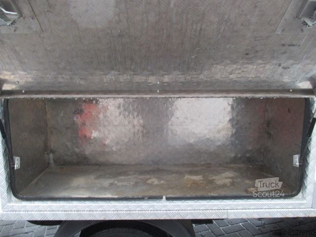 Truck-mounted work platform RENAULT Maxity 3.0DXI 13M Arbeitsbuhne 2pers Netto¤15750