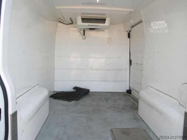 Jääkaappikorinen pakettiauto NISSAN Interstar 2.3DCI Thermoking bis -20C Netto¤13750