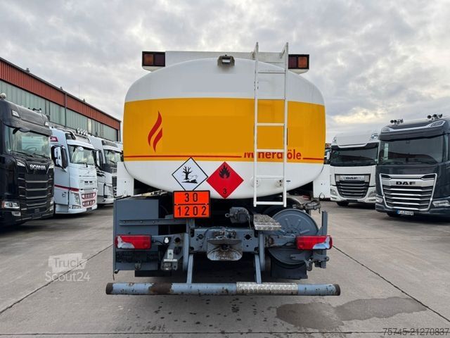 LKW mit Tankaufbau MAN TGS 26.360*3 KAMMER MIT OBEN UND UNTEN*LENK&LI