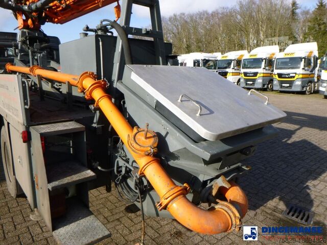 Betonpomp Mercedes Atego 4x2 Putzmeister concrete pump 20 m