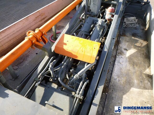 Betonpomp Mercedes Atego 4x2 Putzmeister concrete pump 20 m