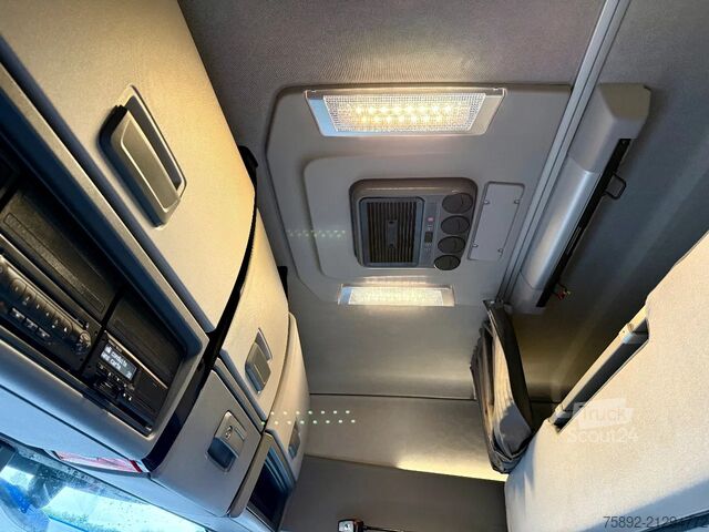 Standard-SZM Renault T520 HIGH/Retarder/Standklima/Euro 6d