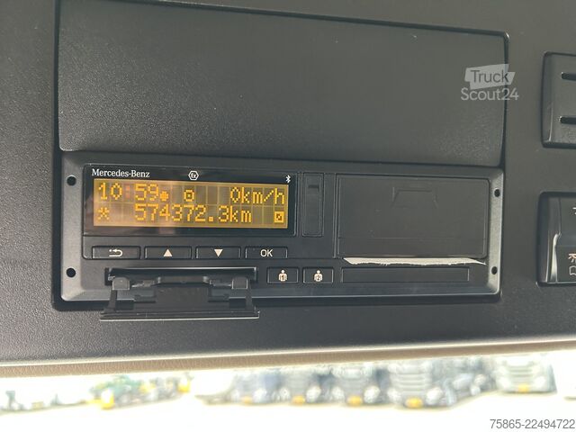 Standard-SZM Mercedes-Benz Actros 1842 Streamspace / 574 dkm / Tacho V2 / ...