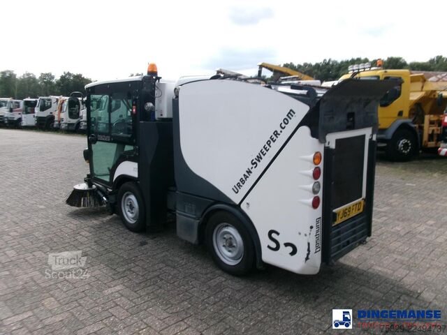 Varredora de rua Boschung S2 street sweeper