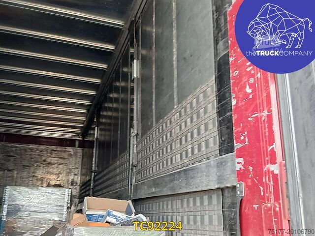 Skjutbar presenning Mercedes-Benz Actros 2548