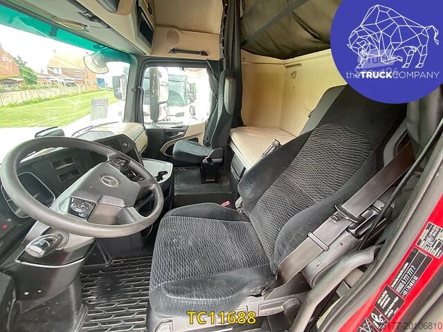 Skjutbar presenning Mercedes-Benz Actros 2648