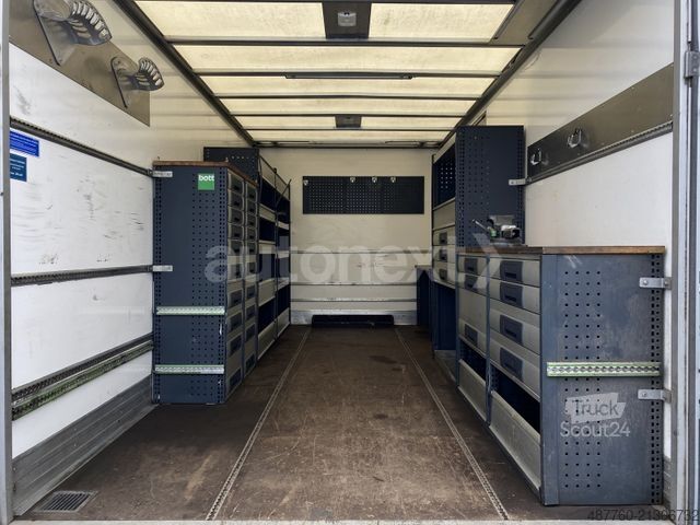 Fourgon tôlé IVECO Daily 70C18H DoKa Aut.*WERKSTATT* LBW+6-SITZE