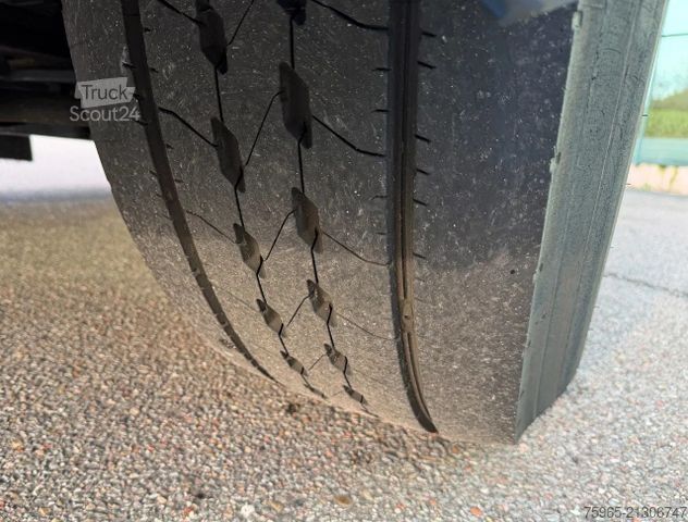 Tracteur routier standard DAF CF 400 SPACE CAB 729.000 KM HOLLAND TRUCK