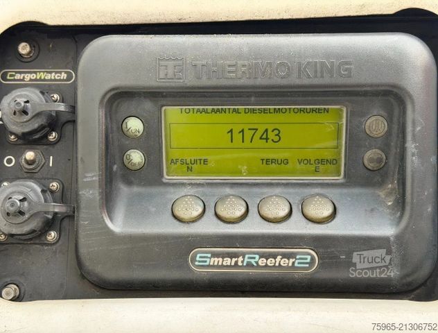Reefer semitrailer SCHMITZ CARGOBULL SKO 24 THERMO KING SL 400-e FLOWERWIDE HOLLAND-T