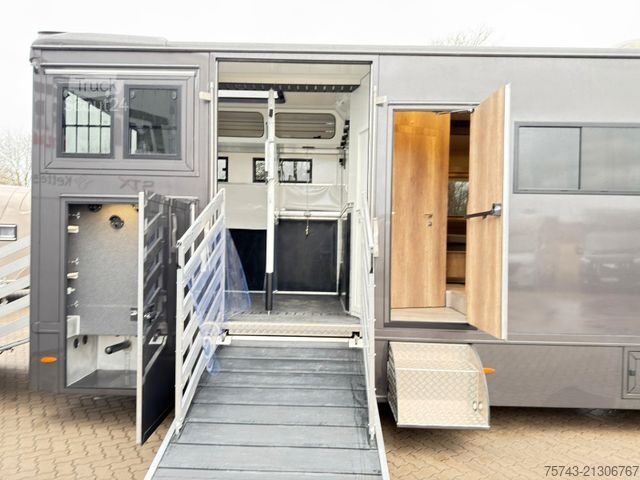 Prevoznik živine MERCEDES-BENZ FUSO 8 180  TT-S 1-3 Pferde Pop-Out, Neufahrzeug