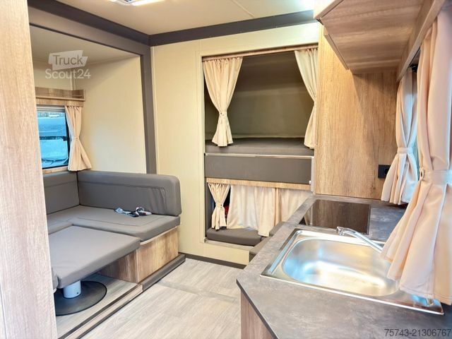 Prevoznik živine MERCEDES-BENZ FUSO 8 180  TT-S 1-3 Pferde Pop-Out, Neufahrzeug