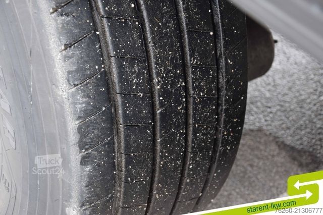 Hladilna polprikolica SCHMITZ CARGOBULL ThermoKing SLXi300 DD Ferry Lashing FP60 MIETE