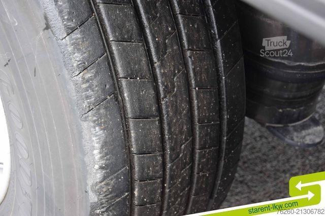 Hladilna polprikolica SCHMITZ CARGOBULL ThermoKing SLXi300 DD Ferry Lashing FP60 MIETE