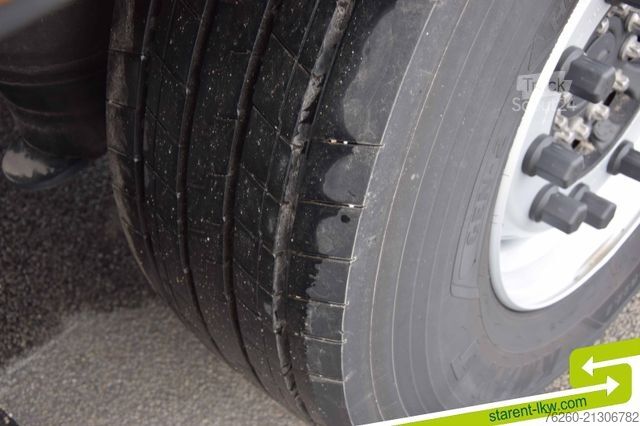 Hladilna polprikolica SCHMITZ CARGOBULL ThermoKing SLXi300 DD Ferry Lashing FP60 MIETE