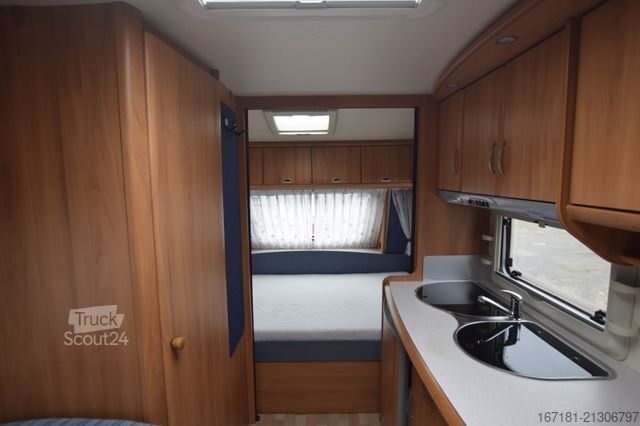 Caravane HOBBY De Luxe Easy 440 SF mit Vorzelt