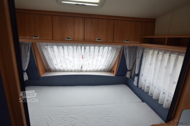 Caravane HOBBY De Luxe Easy 440 SF mit Vorzelt