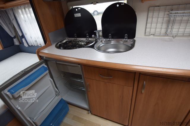 Caravane HOBBY De Luxe Easy 440 SF mit Vorzelt