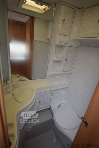 Caravane HOBBY De Luxe Easy 440 SF mit Vorzelt