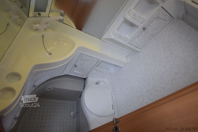 Caravane HOBBY De Luxe Easy 440 SF mit Vorzelt