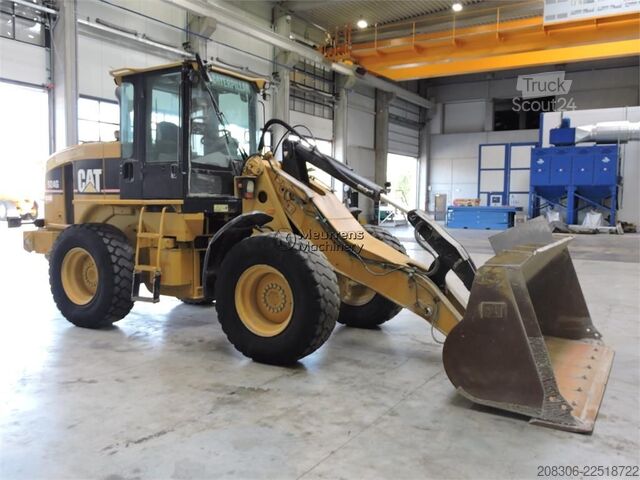 Încărcător pe roți CATERPILLAR 924G