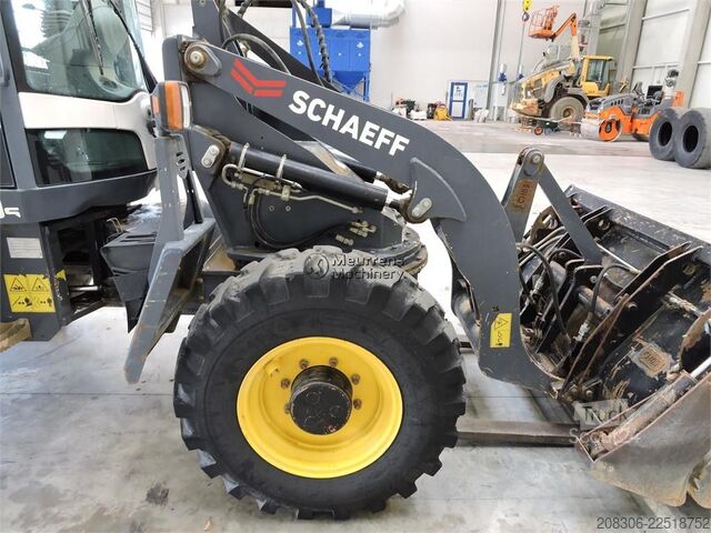 Ratinis krautuvas TEREX TL70 + Fork