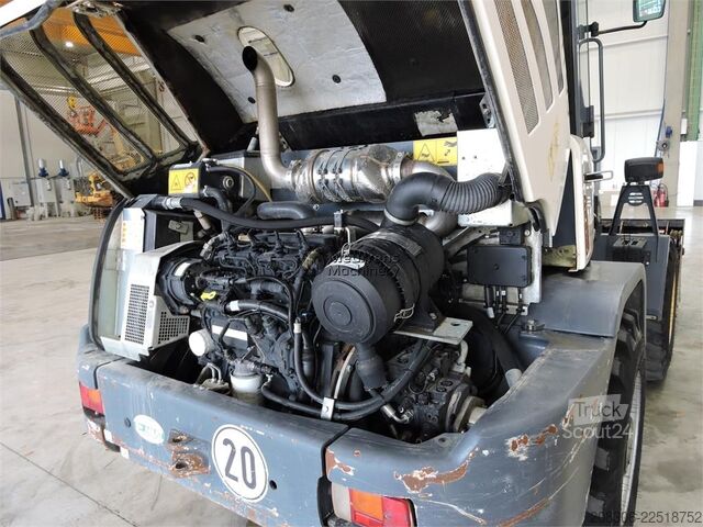 Ratinis krautuvas TEREX TL70 + Fork