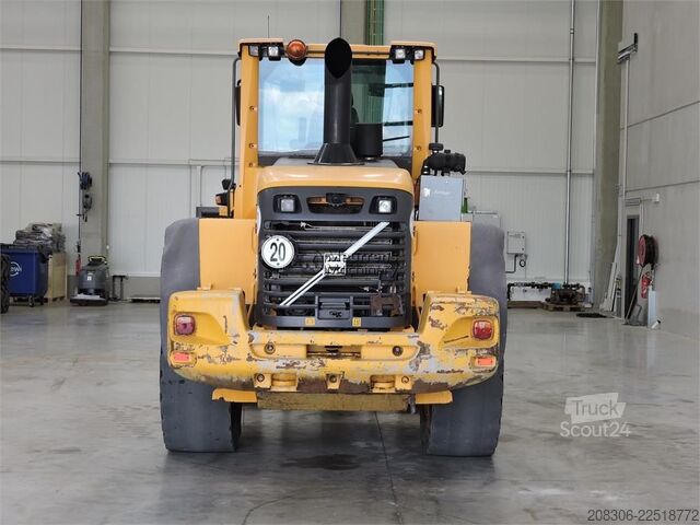 Ratinis krautuvas VOLVO L90F 3rd Function
