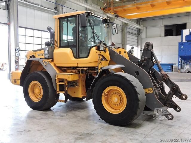 Ratinis krautuvas VOLVO L90F 3rd Function