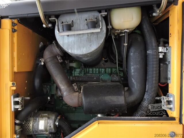 Ratinis krautuvas VOLVO L90F 3rd Function