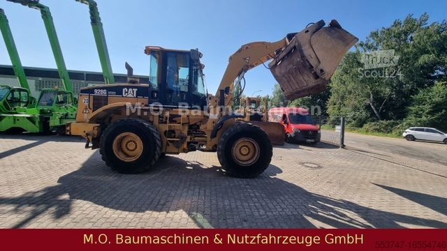 Wheel loader CATERPILLAR 928 G / Hochkippschaufel / SW /