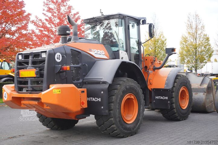 Krumplinis krautuvas Hitachi ZW220 articulated loader / 2 buckets