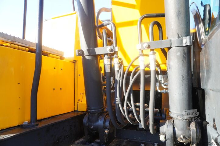 Bandgrävmaskin JCB JS 145LC crawler excavator / 4800 MTH