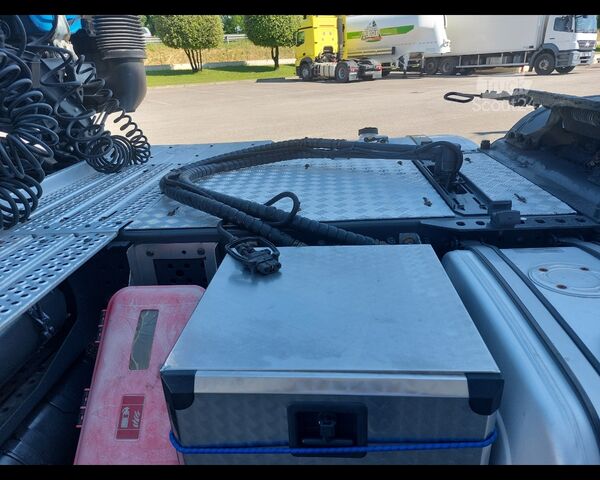 Standard SZM MERCEDES-BENZ VI Actros 4 18 4x2 - actros 1845 LS cab. . 2,3 EuroVI(E5)