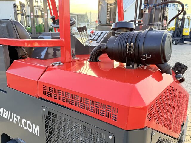 Stivuitor cu patru direcții Combilift C3000CB GAS TRIPLEX 4900 FREE-LIFT