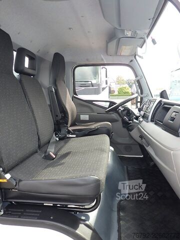 Damperli panelvan FUSO Canter 7 C 18 HIAB Abroller/AHK/Klima/LED/24 tkm
