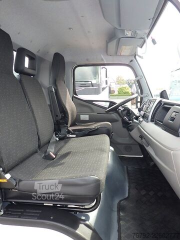 Damperli panelvan FUSO Canter 7 C 18 HIAB Abroller/AHK/Klima/LED/24 tkm