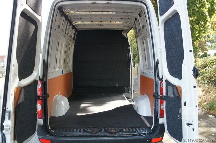 Fourgon surélevé VW Crafter 2.0 TDi L2H2 Klima Tempom. PDC 80KW Eur5
