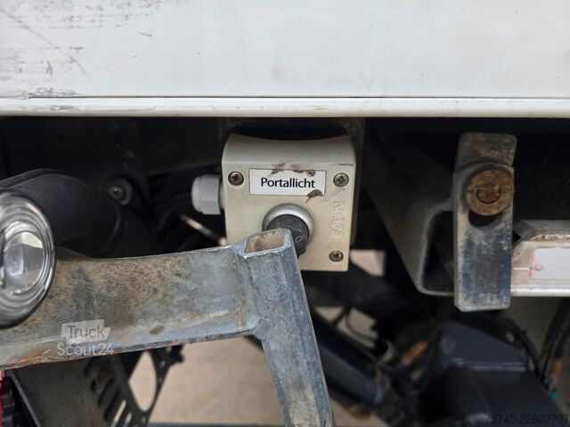 Kühlkoffer-LKW VOLVO FM420*FRIGOBLOCK*VOLLLUFT*PALFINGER LBW  2.5T*
