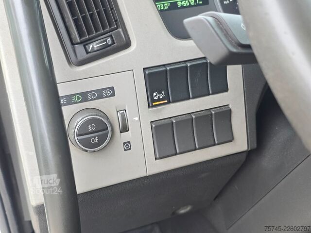 Kühlkoffer-LKW VOLVO FM420*FRIGOBLOCK*VOLLLUFT*PALFINGER LBW  2.5T*