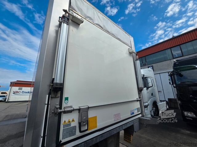 Camion frigorifique VOLVO FM420*FRIGOBLOCK*ROHR DURCHLADER*LBW  2.5T*