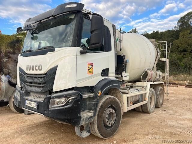 Camión hormigonera Iveco X-WAY 420 MALAXEUR 6m3 6X4
